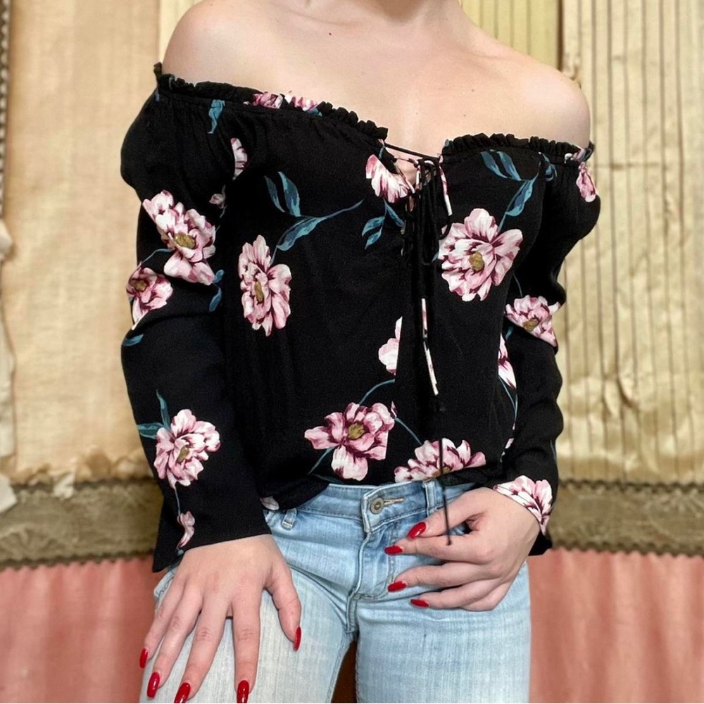 Kendall and Kylie off the shoulder top